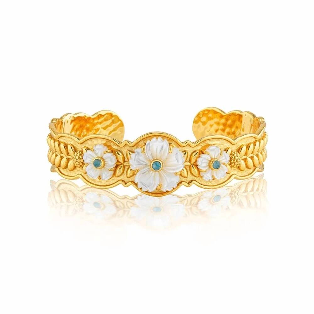 NEW CAPUCINE DE WULF women's villandry fleur scalloped cuff in gold multi